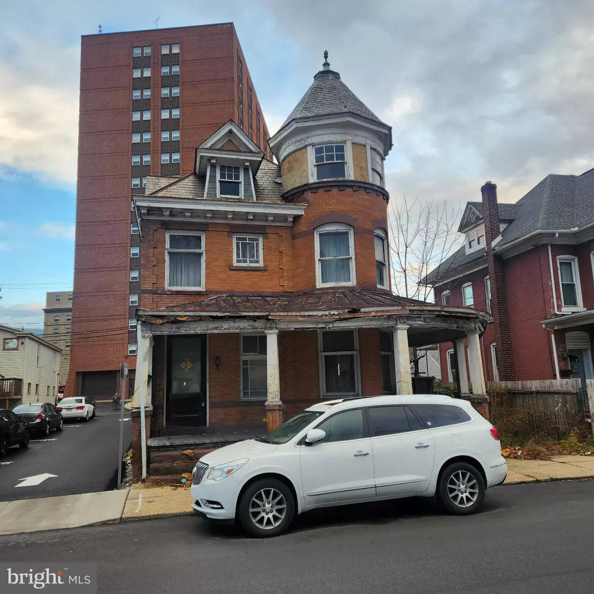 Tamaqua, PA 18252,221 CEDAR ST