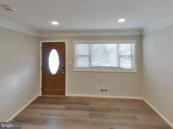 Baltimore, MD 21225,116 CEDAR HILL RD