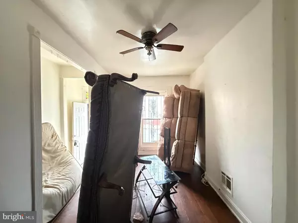 Baltimore, MD 21223,2535 HOLLINS ST