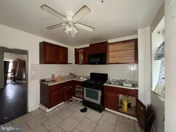 Baltimore, MD 21223,2535 HOLLINS ST