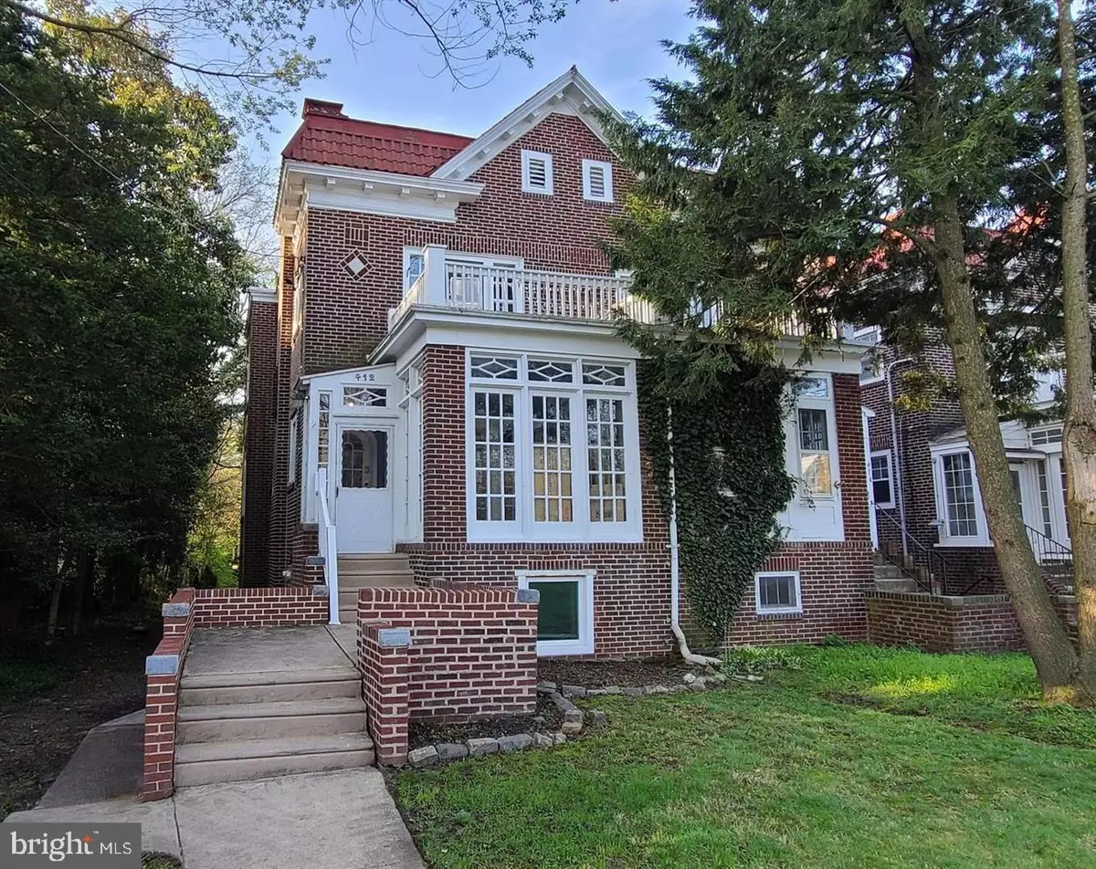 Merchantville, NJ 08109,412 W MAPLE AVE