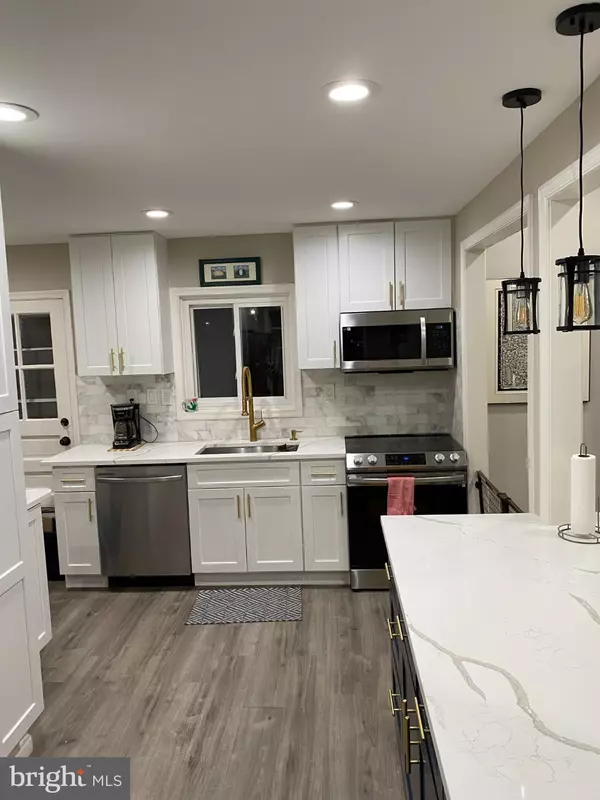 6206 PLEASANT VIEW AVE, Baltimore, MD 21209