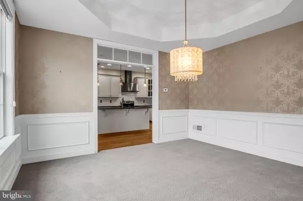 Mechanicsburg, PA 17050,6 JAMESTOWN SQ