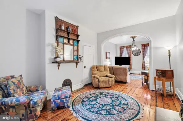 Harrisburg, PA 17104,329 S FRONT ST