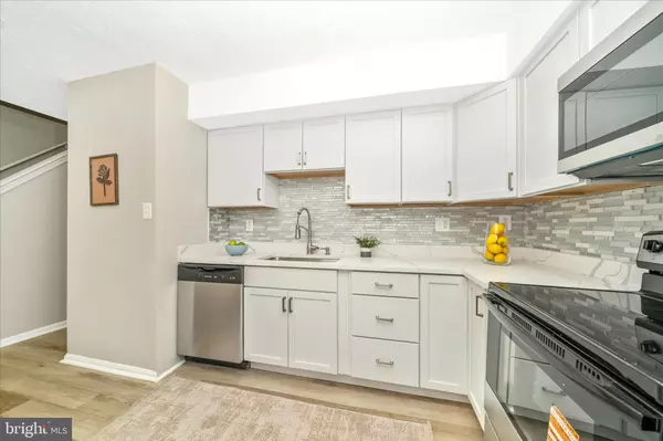 Capitol Heights, MD 20743,7411 SHADY GLEN TER