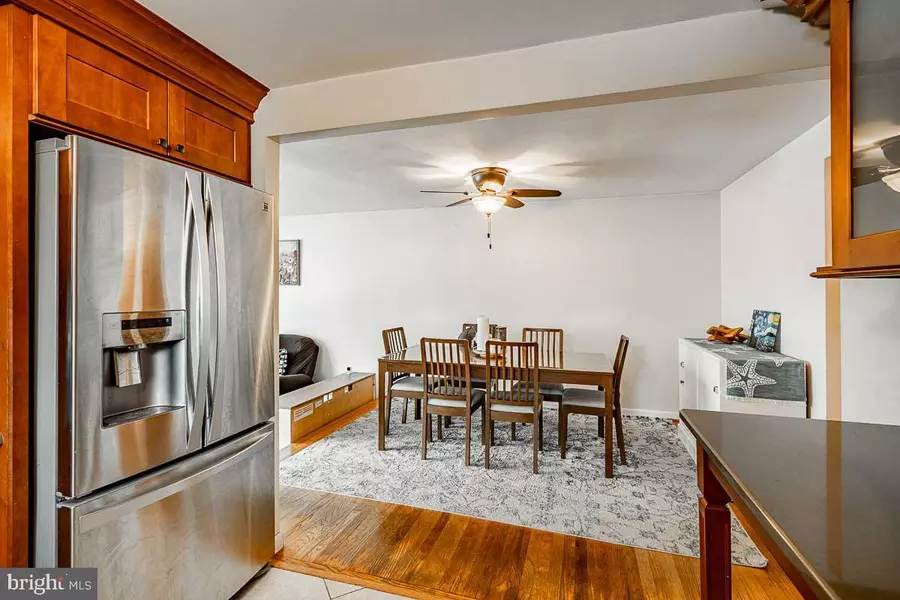 50 OAKLAND AVE, Lansdale, PA 19446