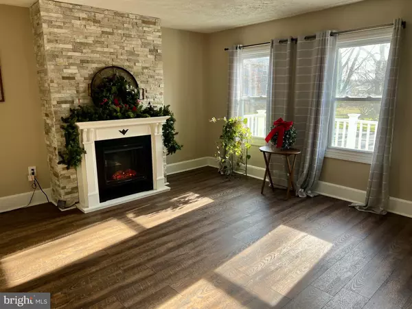 Chesapeake City, MD 21915,321 CECIL ST