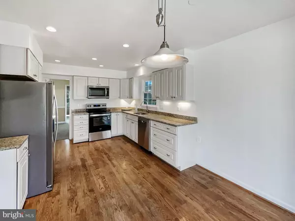 Alexandria, VA 22310,5815 JANE WAY