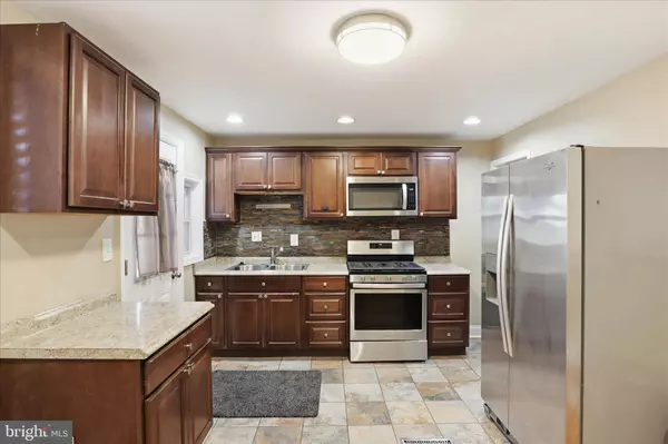 Baltimore, MD 21229,738 YALE AVE