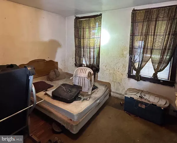 Baltimore, MD 21218,422 ILCHESTER AVE