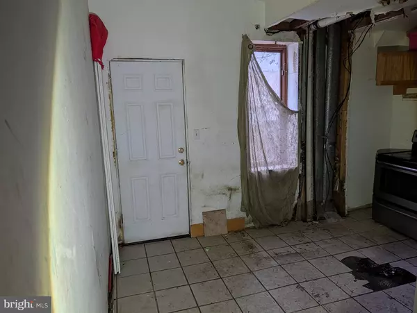 Philadelphia, PA 19133,2865 N LEITHGOW ST