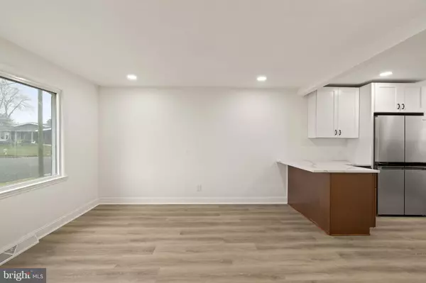 Pennsauken, NJ 08109,6415 WALTON AVE