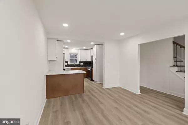 Pennsauken, NJ 08109,6415 WALTON AVE