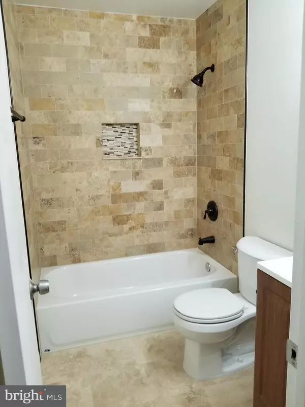 Springfield, VA 22153,8414 RED ASH CT