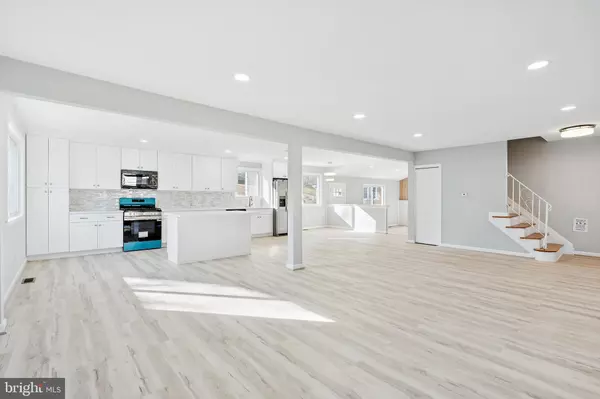 Delran, NJ 08075,213 SWEDES RUN DR