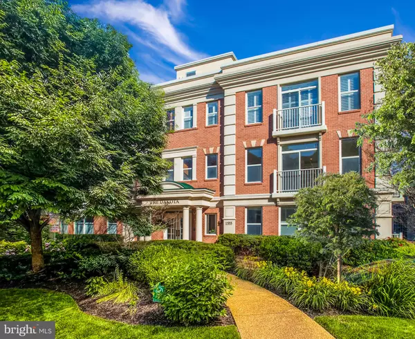 1555 N COLONIAL TER #601, Arlington, VA 22209