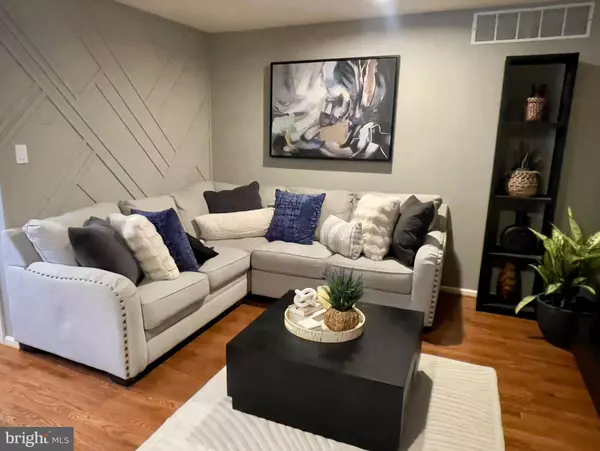 Sicklerville, NJ 08081,22 BRITT LEA DR