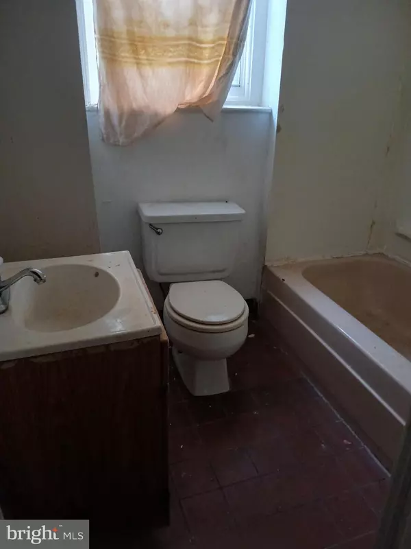 Darby, PA 19023,13 FLORENCE AVE