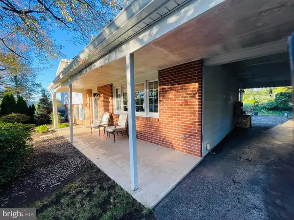 Pottsville, PA 17901,114 S 25TH ST