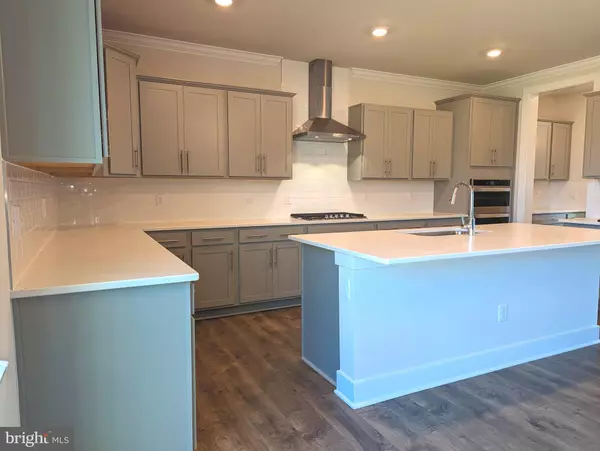 Haymarket, VA 20169,14972 WALTER ROBINSON LN