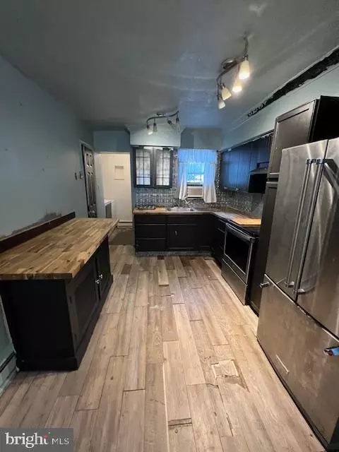 Philadelphia, PA 19122,2020 N DARIEN ST