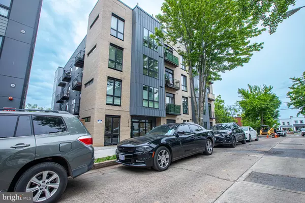 Washington, DC 20002,1016 17TH PL NE #8