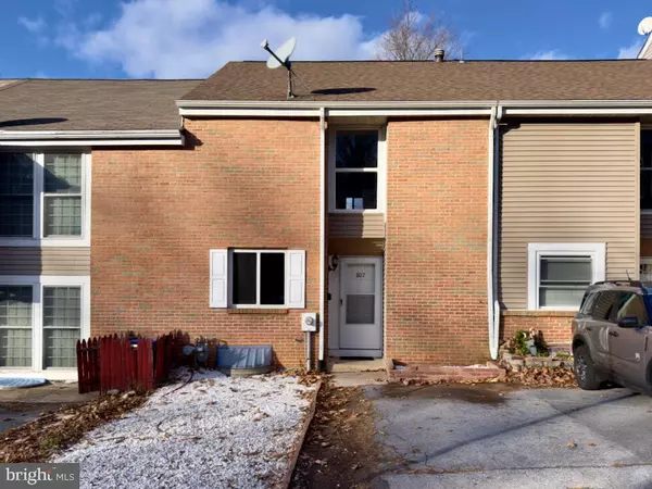 807 SUMMIT CHASE DR, Reading, PA 19611
