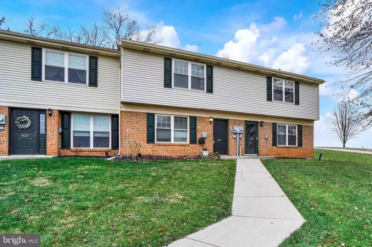 York, PA 17406,1619 LONG DR #110