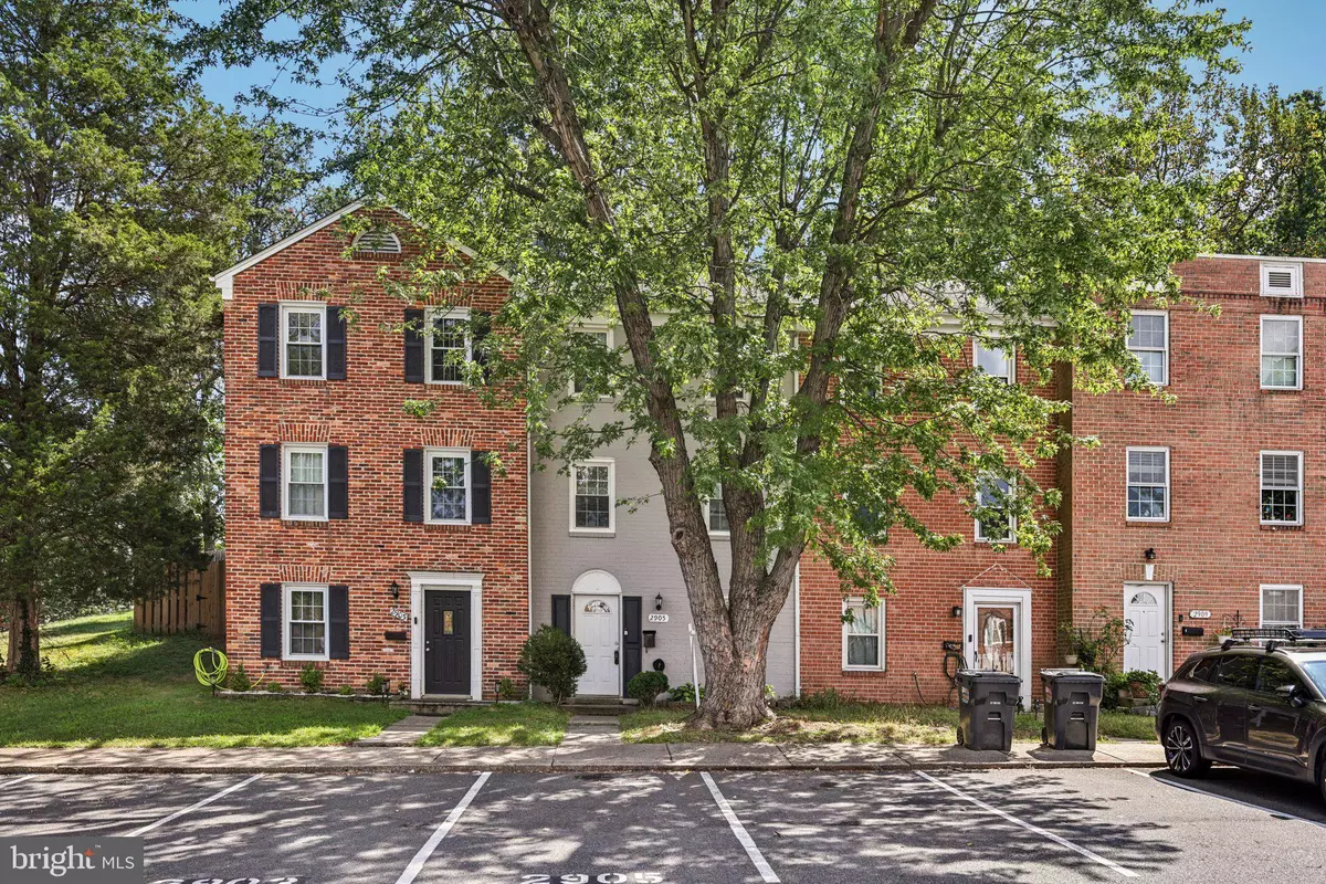 Woodbridge, VA 22191,2905 WREN CT