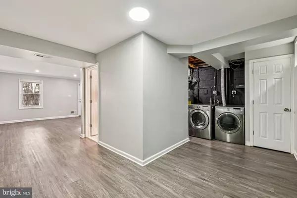 Woodbridge, VA 22191,2905 WREN CT