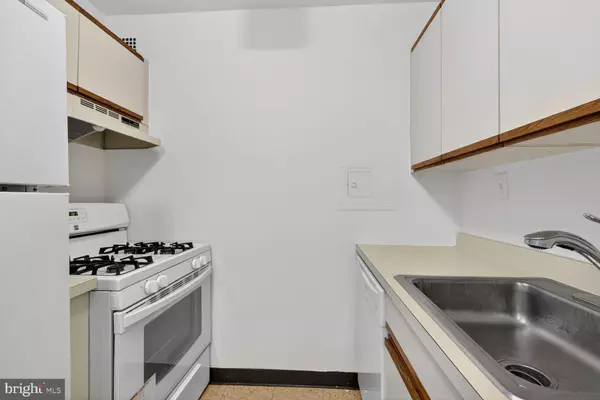 Washington, DC 20006,2030 F ST NW #411