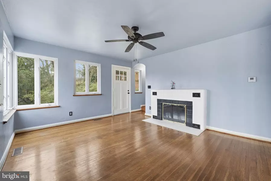 2030 N QUINN ST, Arlington, VA 22209