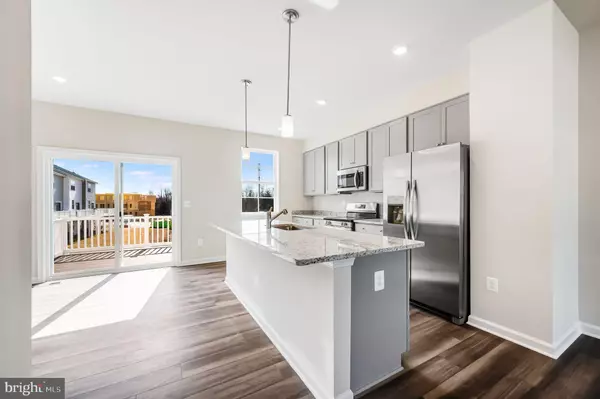 Inwood, WV 25428,83 GRAY SILVER RD