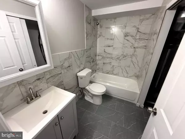 Philadelphia, PA 19126,1727 DALLAS #APT 2