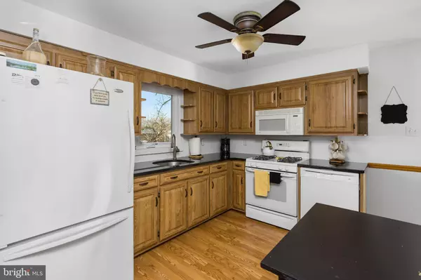 Hamilton, NJ 08619,51 MACON DR