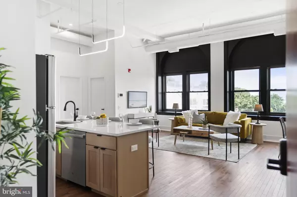 Philadelphia, PA 19127,240 HERMITAGE ST #202