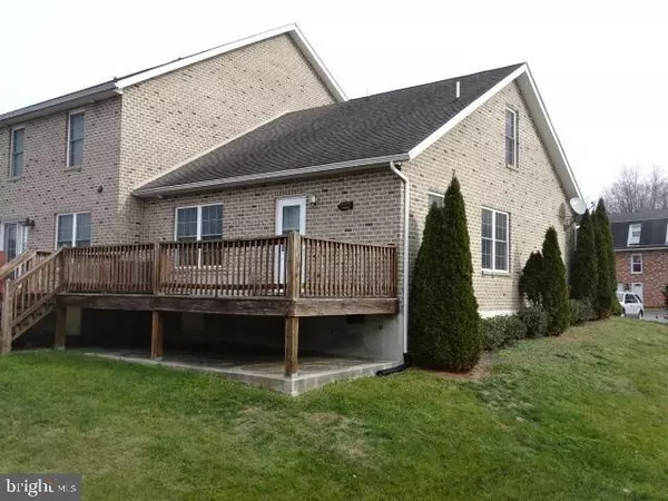 Chambersburg, PA 17202,107 MEADOWCREEK DRIVE S #1