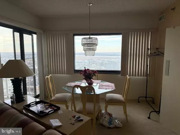 Atlantic City, NJ 08401,3101 BOARDWALK #1804-1