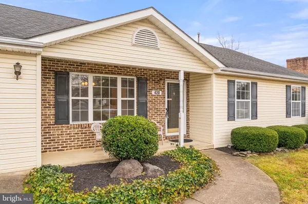 Winchester, VA 22601,420 RUSSELCROFT RD