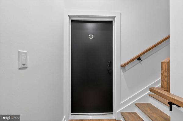 Philadelphia, PA 19133,2219-21 N 4TH ST #5