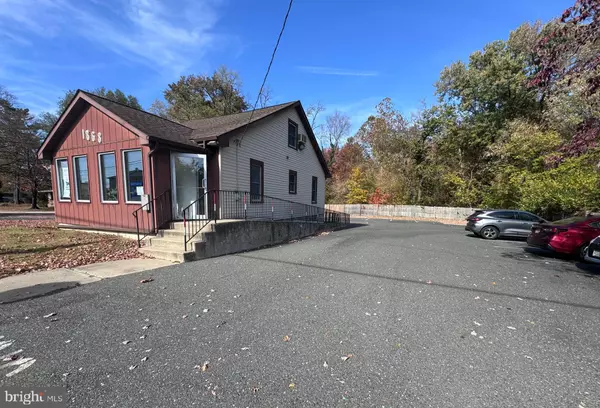 1868 GREENTREE RD, Cherry Hill, NJ 08003