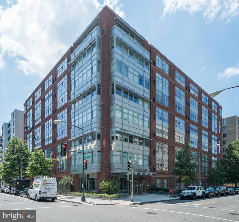 Washington, DC 20005,1300 N ST NW #214