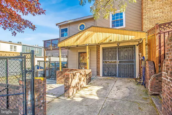 Washington, DC 20011,461 DELAFIELD PL NW