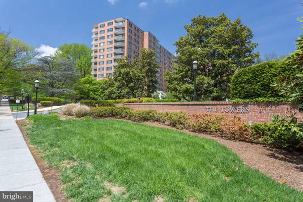 4201 CATHEDRAL AVE NW #822E, Washington, DC 20016