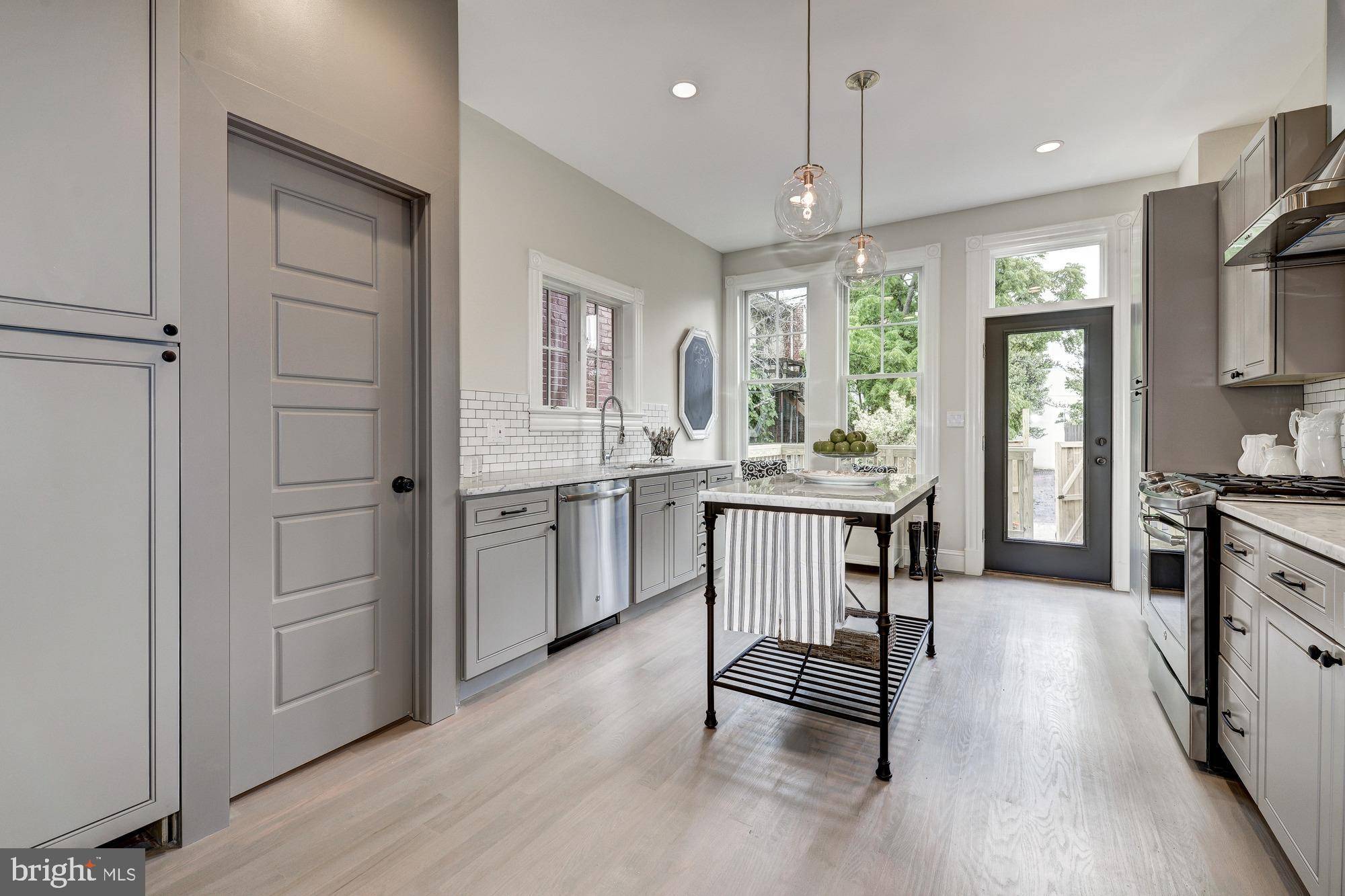 Washington, DC 20002,141 13TH ST NE