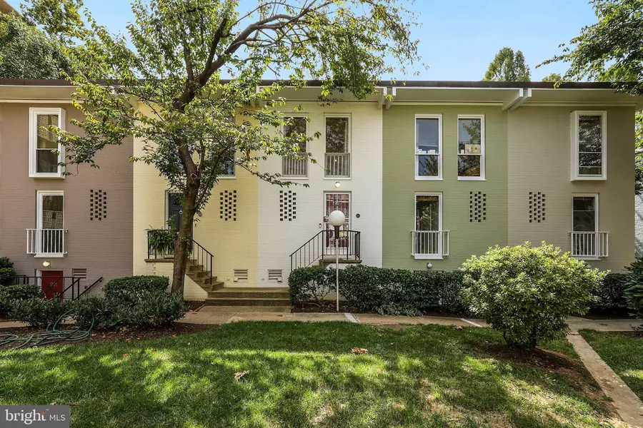 215 G ST SW #131, Washington, DC 20024