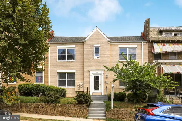 Washington, DC 20002,310 TODD PL NE #2