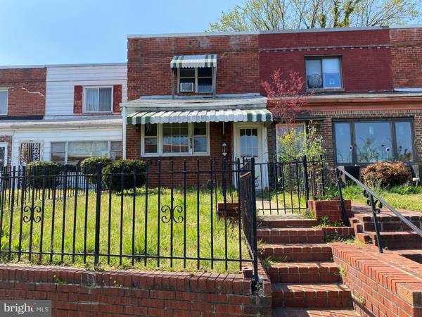 232 33RD ST NE, Washington, DC 20019