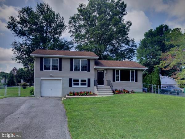 Dover, DE 19901,74 PHILCHRIS DR