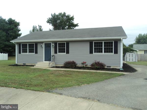 7 CLYMER CIR, Dover, DE 19901